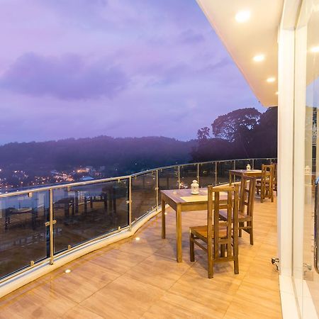 Sandriana Lake View Hotel Kandy Exteriör bild