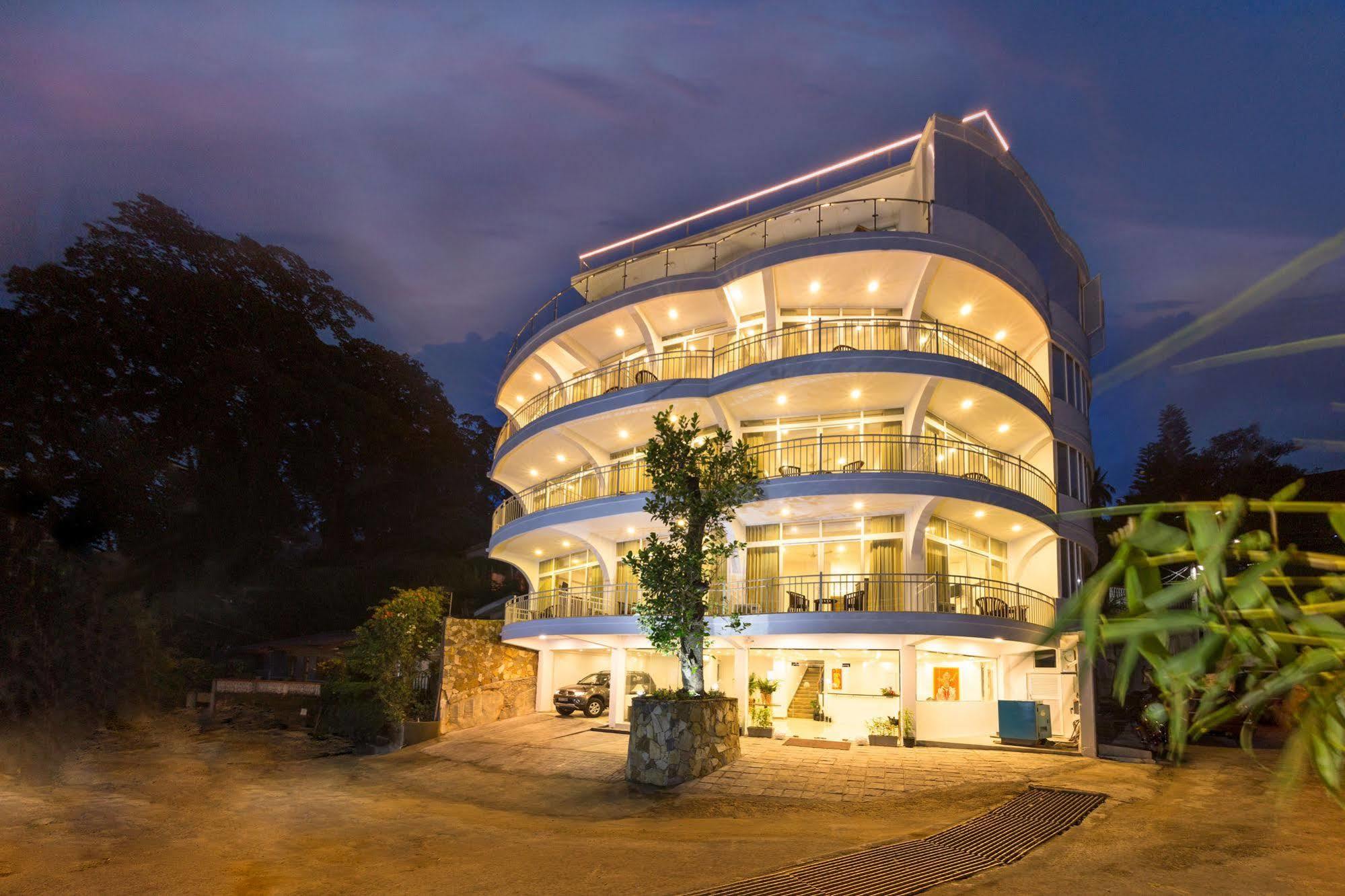 Sandriana Lake View Hotel Kandy Exteriör bild